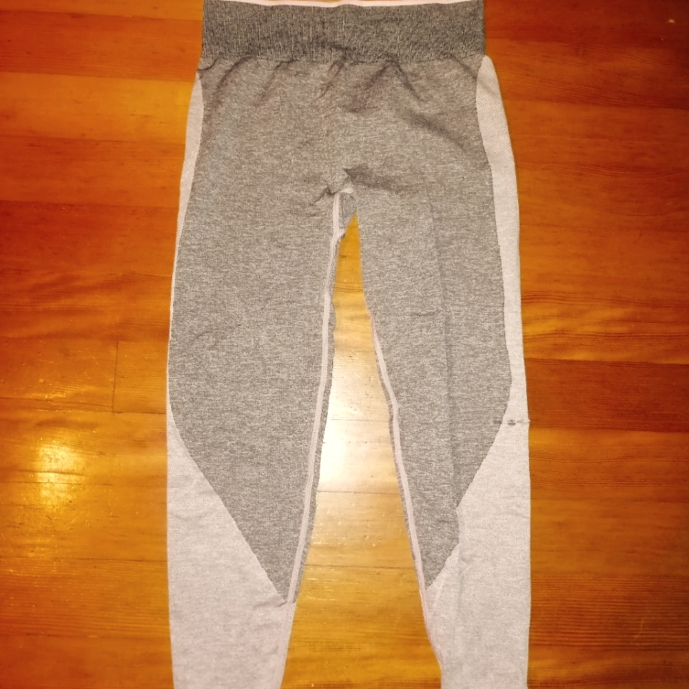 SOLD PINK Seamless Leggings